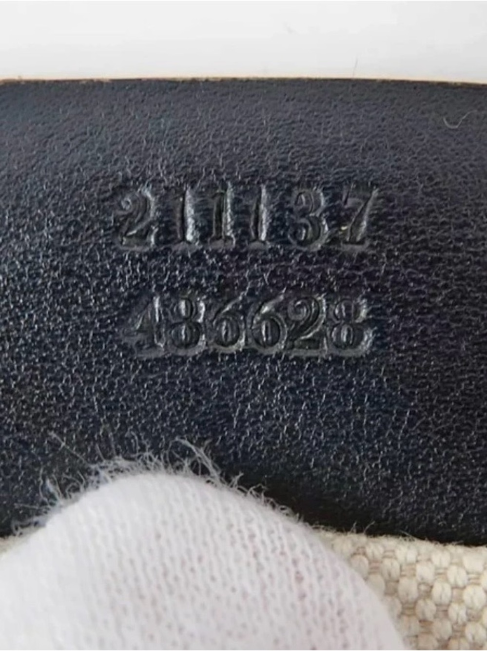 Gucci Beige GG Supreme Canvas Tote - Picture 7 of 16